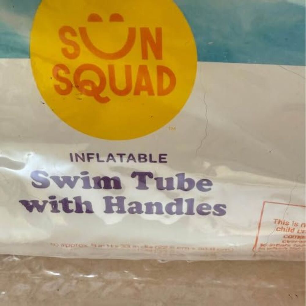 Sun Squad Inflatable Swim Tube with Handles 33" diameter New - Picture 3 of 5